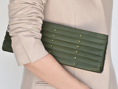 the 101 clutch in olive